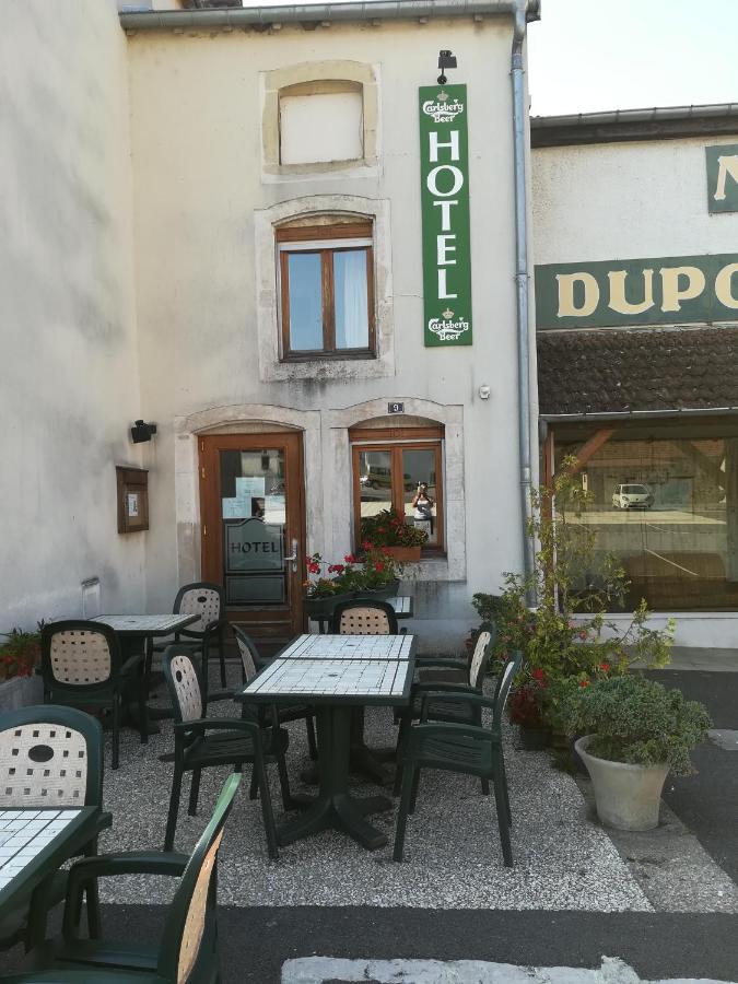 Hotel De La Place Liffol-le-Grand Екстериор снимка